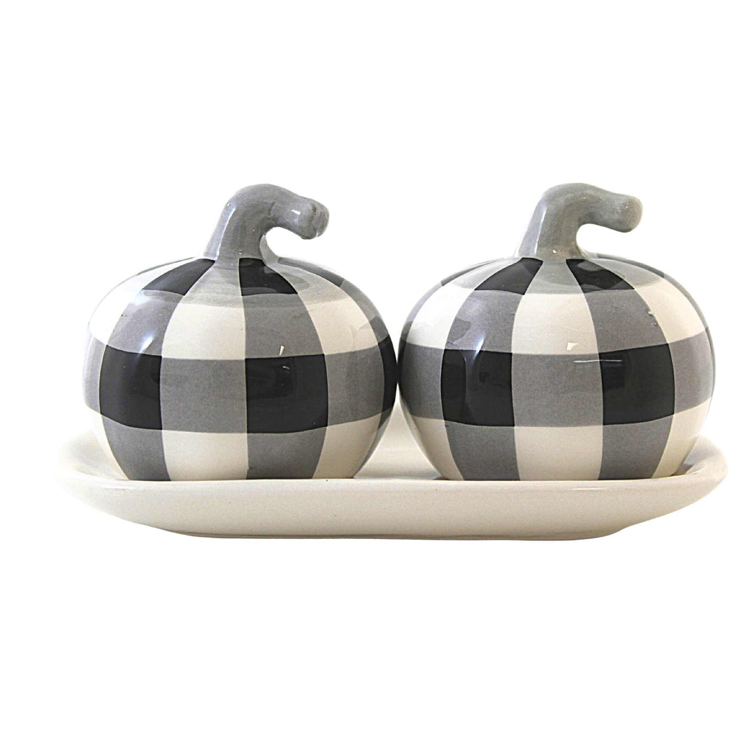 Pale Pumpkin Salt and Pepper Shakers