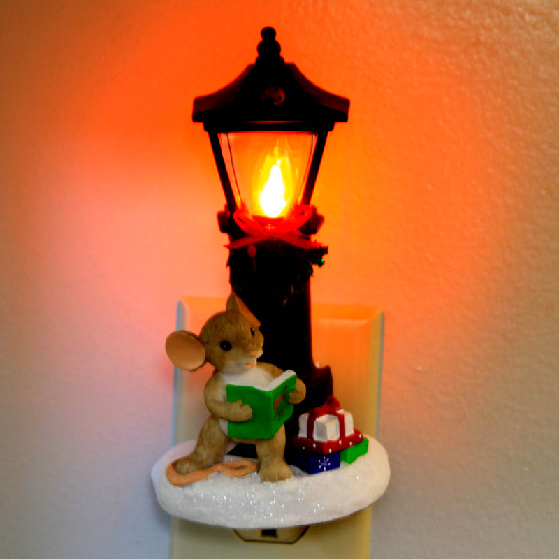 Charming Tails Mouse By Lamppost Nightlight - - SBKGifts.com