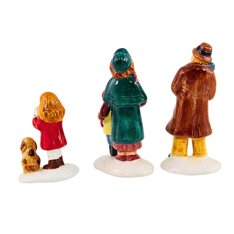 Enesco Caroling Family - - SBKGifts.com